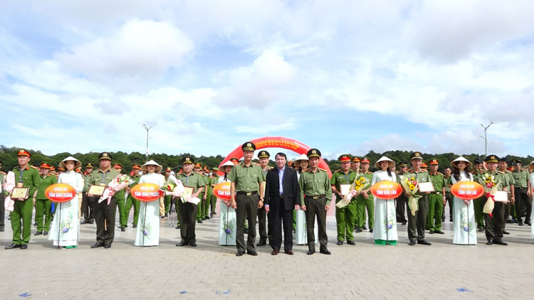 Khai mạc Hội thi bắn súng, võ thuật cho lực lượng trực tiếp chiến đấu trong CAND lần thứ I