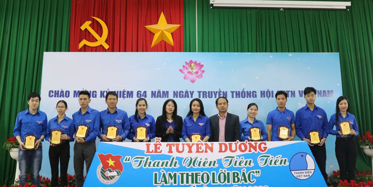 Thành Đoàn Đà Lạt tuyên dương 32 cá nhân tiên tiến làm theo lời Bác