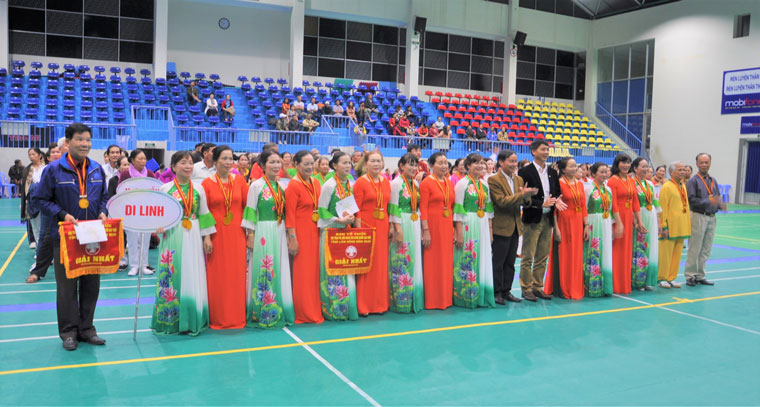  Đội Di Linh với màn trình diễn xuất sắc của mình đã giành cả 2 Huy chương Vàng trong nội dung bài bắt buộc và bài tự chọn của bộ môn Thể dục Dưỡng sinh