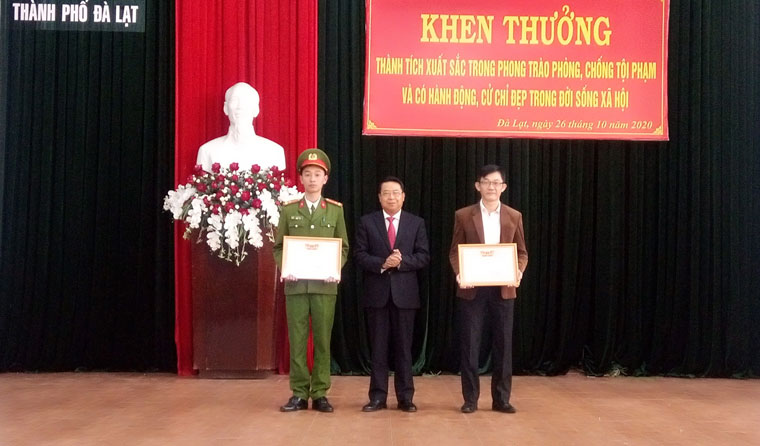 Khen thưởng công dân Đà Lạt có hành động đẹp