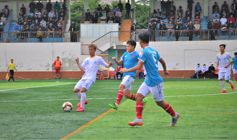 Lâm Đồng hòa chủ nhà PVF 0-0