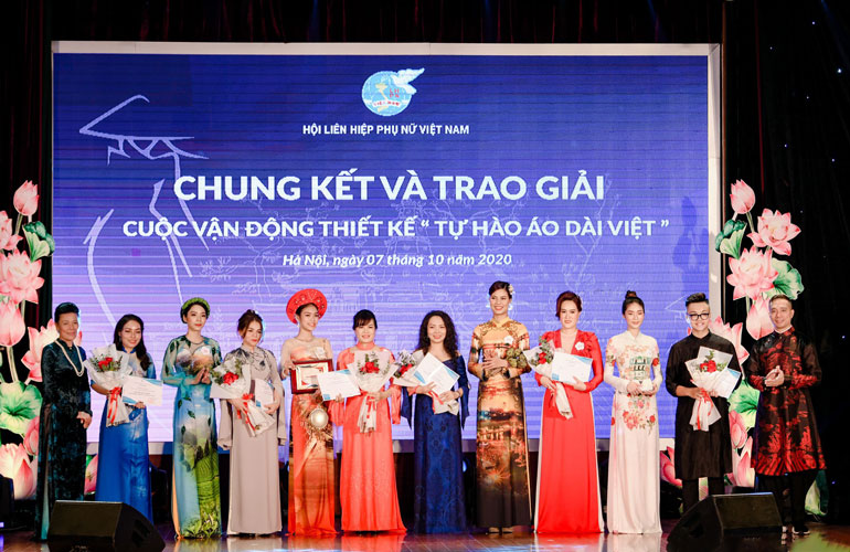 Tình yêu và đam mê với tà áo dài truyền thống