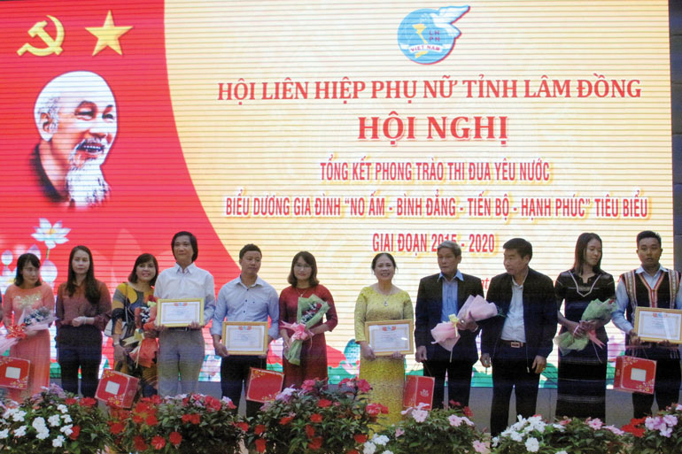 Những phụ nữ tiêu biểu trong đời thường