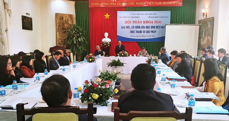 Hội thảo khoa học "Đạo đức, lối sống của học sinh hiện nay - thực trạng và giải pháp"