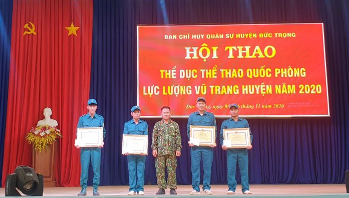 Trao giải cho các cá nhân nam toàn năng