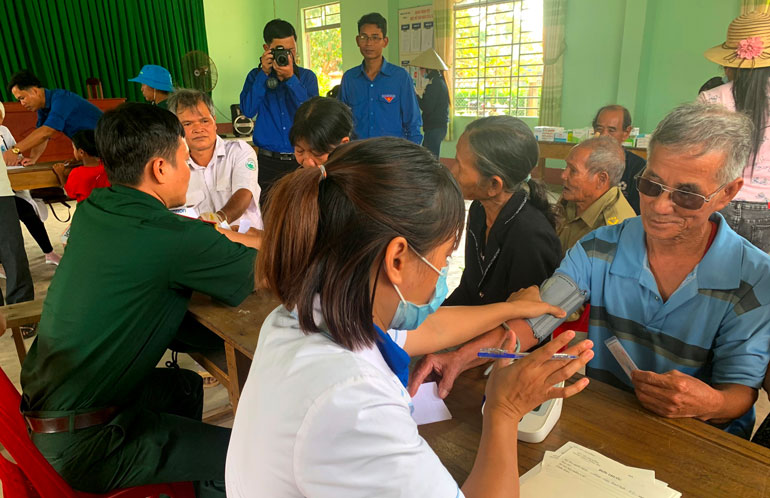 Ấm áp Chương trình Tình nguyện mùa Đông