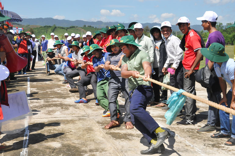 Thi kéo co tại Đại hội TDTT huyện Đam Rông 2018