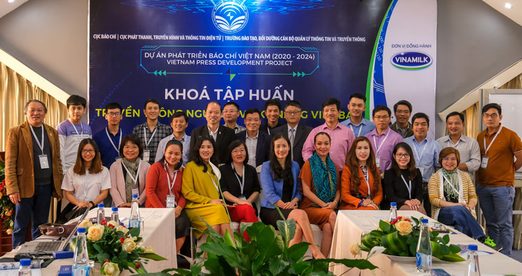 Tập huấn Truyền thông nguy cơ và kỹ năng viết báo