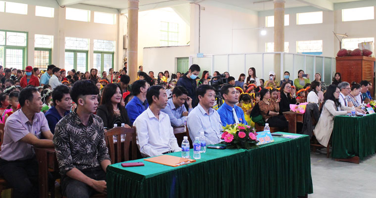Ngày hội ca múa nhạc tuổi thơ 2020