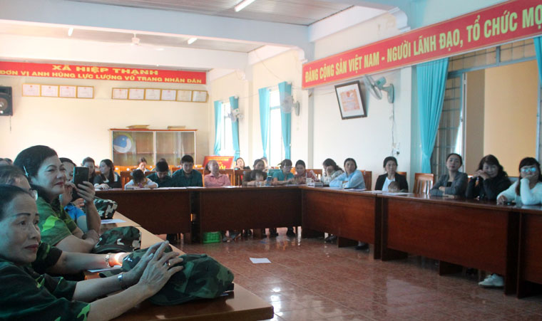 Bồi dưỡng kỹ năng tuyên truyền thành lập mô hình ''Phụ nữ sống xanh''