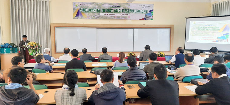 Toán học lý thuyết kỳ dị và ứng dụng