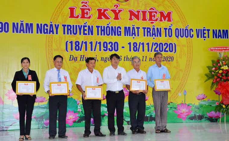 5 khu dân cư tiêu biểu nhận khen thưởng