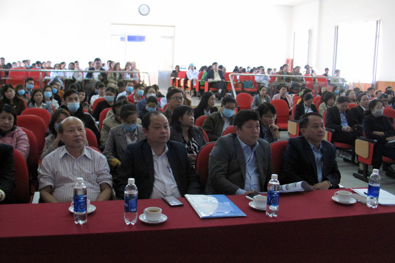 300 cán bộ y tế tập huấn nâng cao y đức, y nghiệp