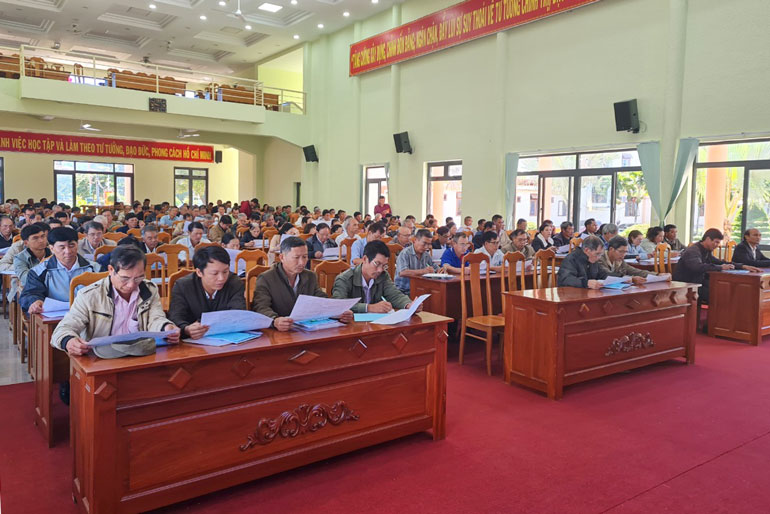 Nâng cao năng lực cho cán bộ làm công tác giảm nghèo