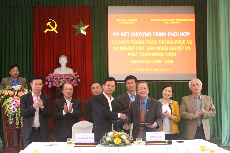 Liên đoàn Lao động tỉnh và Sở Nông nghiệp và Phát triển nông thôn ký kết chương trình phối hợp
