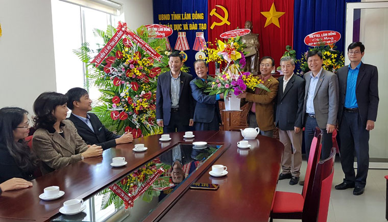 Thăm, chúc mừng Sở Giáo dục – Đào tạo nhân kỷ niệm ngày Nhà giáo Việt Nam 20/11