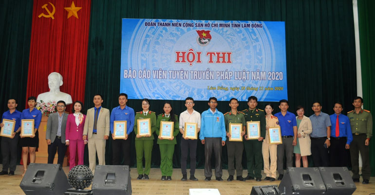 Chung kết Hội thi Báo cáo viên tuyên truyền pháp luật