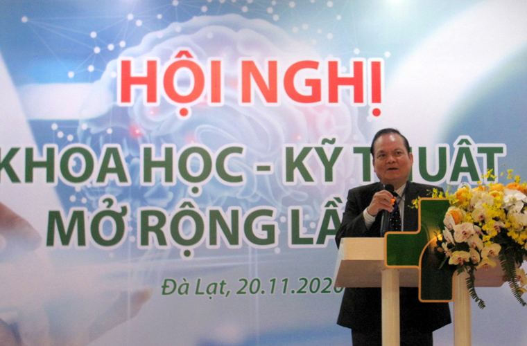TS-BS Nguyễn Xuân Vinh -Giám đốc Bệnh viện Hoàn Mỹ Đà Lạt phát biểu khai mạc