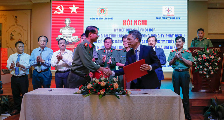 Ký kết quy chế phối hợp đảm bảo an ninh trật tự tại các công ty thuỷ điện