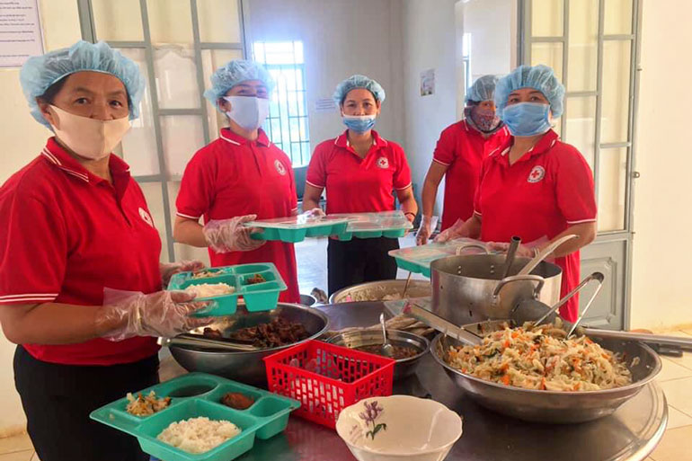 Người nối dài nhịp cầu nhân ái