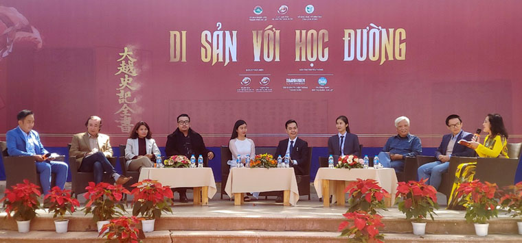 Tọa đàm trao đổi về vấn đề dạy và hoc lich sử, những khó khăn khi làm phim lich sử