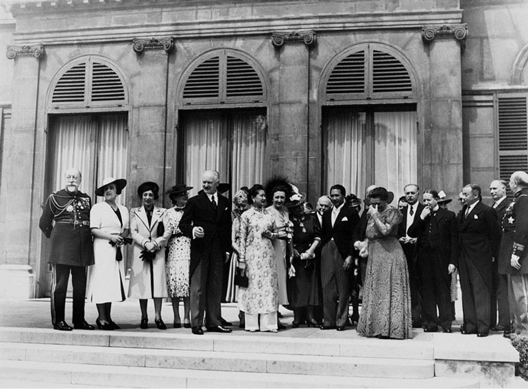 1939 - Hoàng đế Bảo Đại và Nam Phương Hoàng hậu thăm Điện Elysee