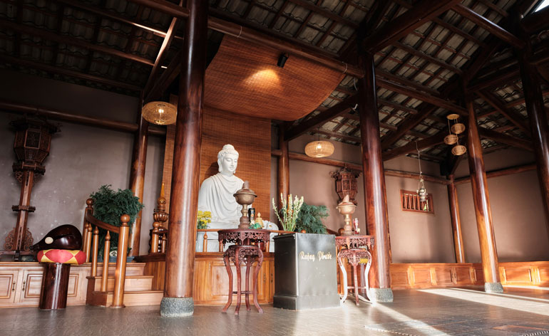 Tượng Phật ở Quán Chiếu Đường