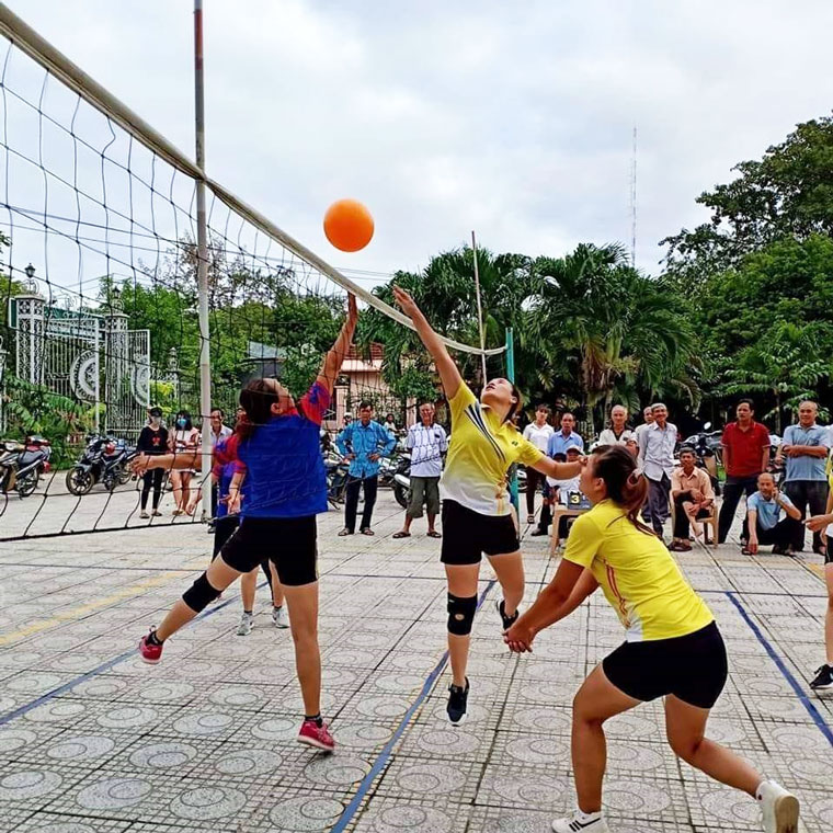 Để bóng chuyền hơi ngày càng phát triển ở Đạ Tẻh