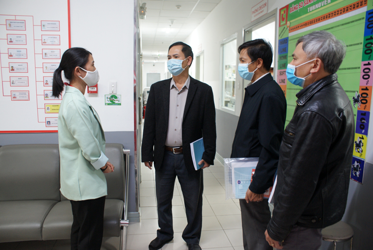 Đoàn kiểm tra việc thực hiện các văn bản chỉ đạo phòng chống dịch Covid-19 tại Siêu thị Big C Đà Lạt