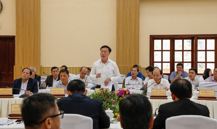 Đại biểu phát biểu trao đổi về công tác phòng chống tham nhũng