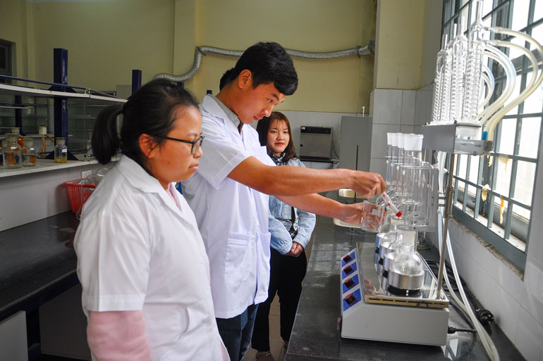 Vừa học trung học phổ thông vừa học nghề