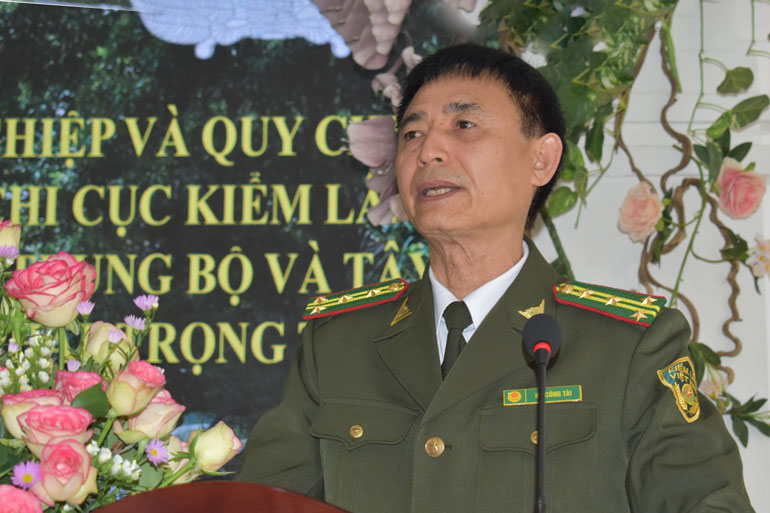 Ông Hà Công Tài - Chi cục trưởng Chi cục Kiểm lâm vùng IV phát biểu khai mạc hội nghị Chủ trì hội nghị