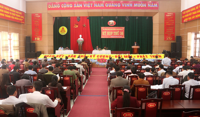 Quang cảnh kỳ họp