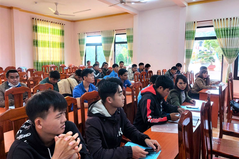 Tập huấn kỹ năng vận động thành lập hợp tác xã, tổ hợp tác cho đoàn viên, thanh niên