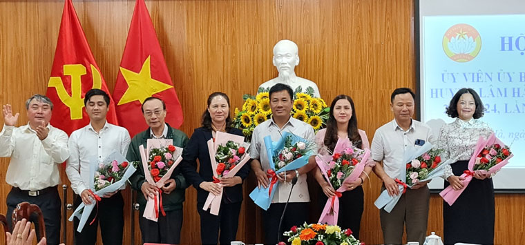 Lâm Hà: Vận động ủng hộ quỹ "Vì người nghèo" năm 2020 đạt 253% kế hoạch