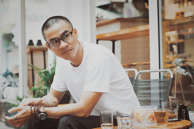 Có vui không, chàng thơ ''mùa Giáng sinh''?
