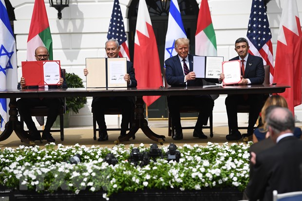 Lễ ký kết thỏa thuận bình thường hóa quan hệ lịch sử giữa Israel với UAE và Bahrain tại Nhà Trắng