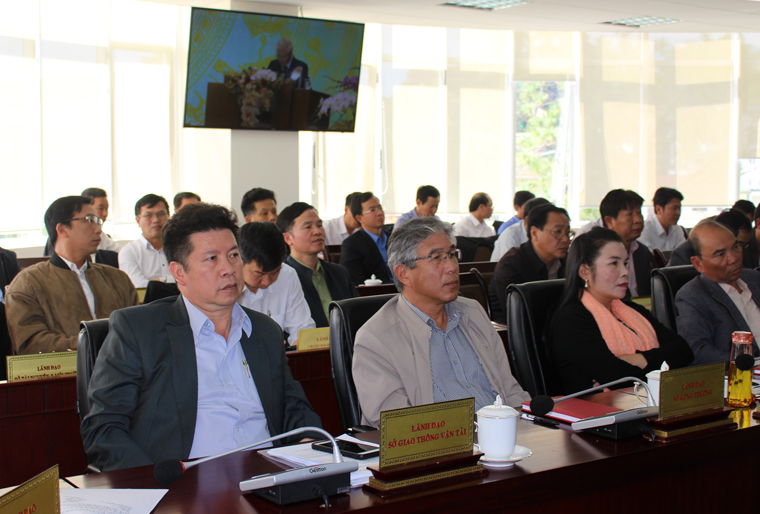Các đại biểu tham dự đông đủ hội nghị trực tuyến Chính phủ triển khai nhiệm vụ phát triển kinh tế - xã hội năm 2020 và dự toán ngân sách năm 2021
