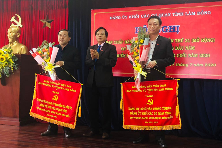 Nâng cao chất lượng chi bộ ở Đảng bộ Khối Các cơ quan tỉnh