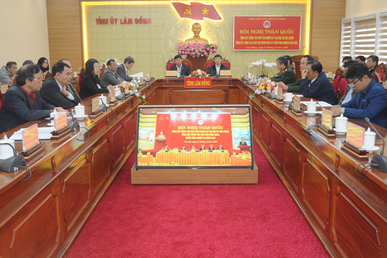 Các đại biểu tham dự hội nghị tại điểm cầu Lâm Đồng