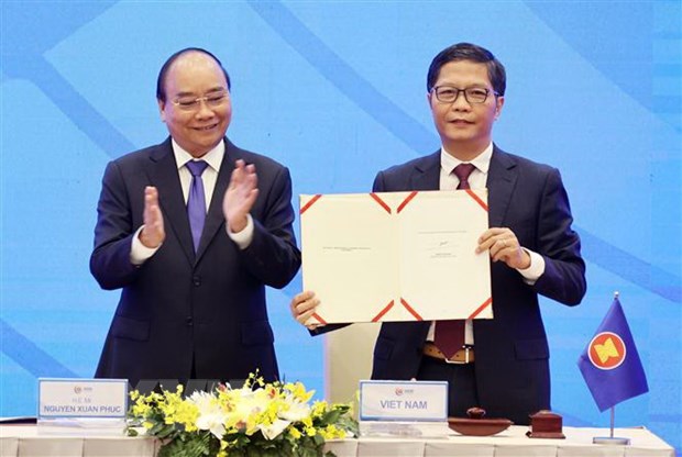 Thủ tướng Nguyễn Xuân Phúc, Chủ tịch ASEAN 2020 dự Lễ ký Hiệp định Đối tác Kinh tế Toàn diện Khu vực RCEP.
