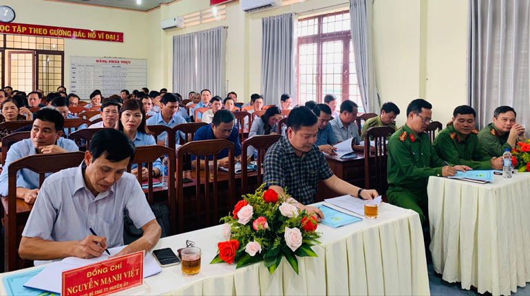 Các đại biểu tham dự hội nghị