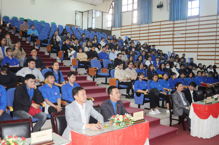 Khai mạc Cuộc thi Olympic Tiếng Anh trực tuyến