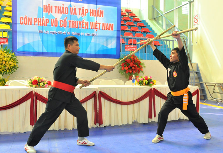 Biểu diễn côn pháp