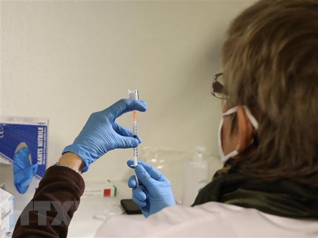 Mức độ lây nhiễm của virus SARS-CoV-2 không hề giảm tại châu Âu
