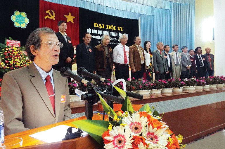 Bám sát thực tiễn để sáng tạo văn học nghệ thuật