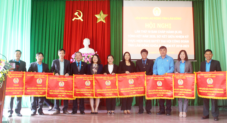 Nhiều kết quả sau nửa nhiệm kỳ thực hiện Nghị quyết Đại hội IX Công đoàn tỉnh