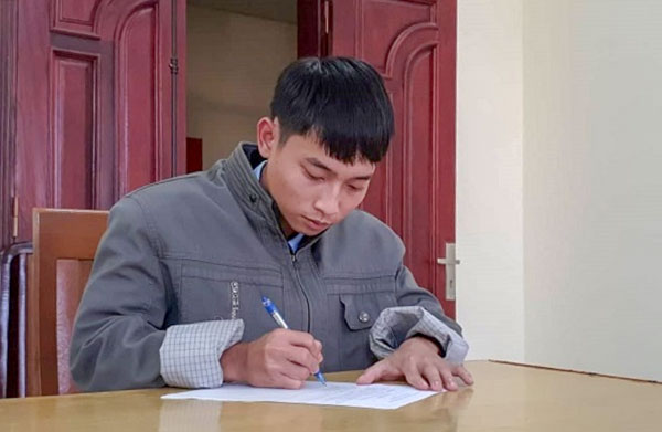 Khởi tố thanh niên tống tiền bằng clip nhạy cảm