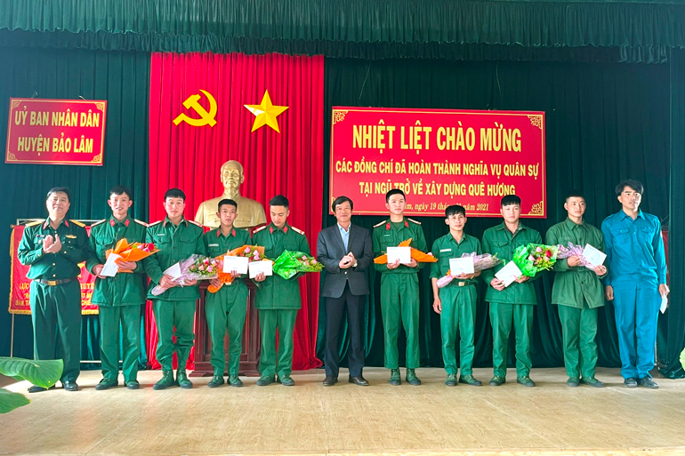 Bảo Lâm đón 97 quân nhân hoàn thành nghĩa vụ quân sự trở về địa phương