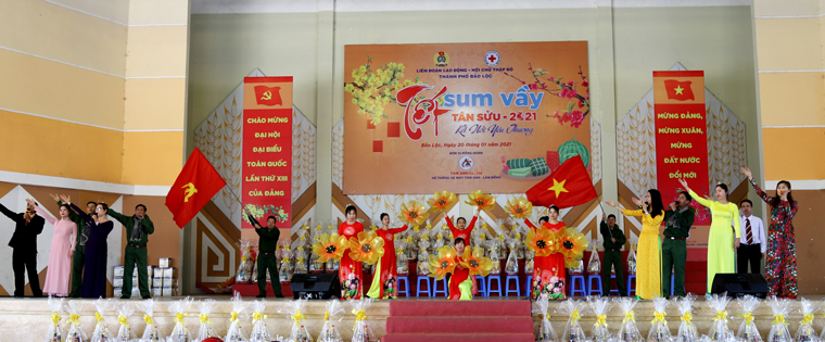 Tết sớm với người lao động có hoàn cảnh khó khăn